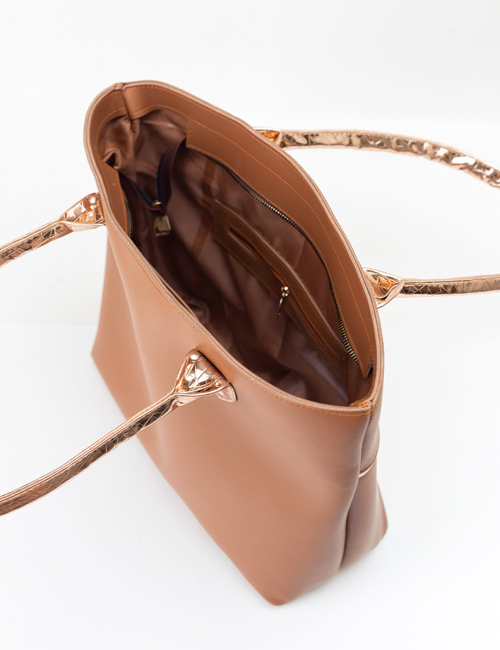 Chic Caramel Tote with Exquisite Metallic